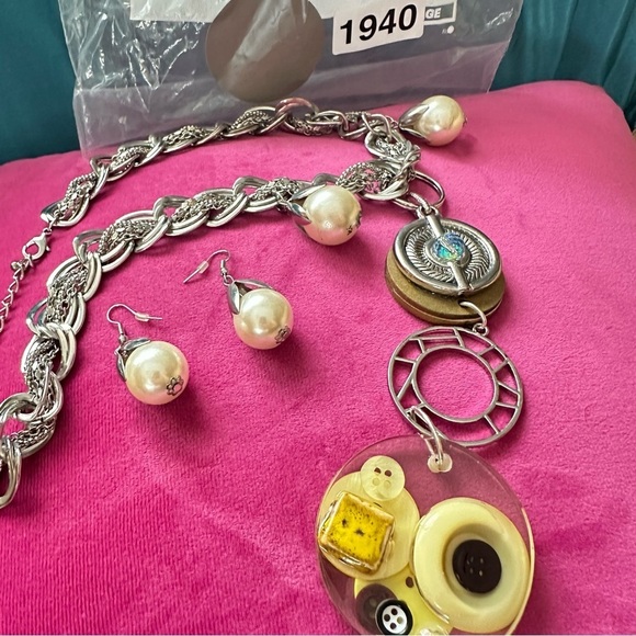 OOAK Assemblage Jewelry Steampunk Necklace Set Pendant Handmade Resin Dangle - Picture 6 of 14